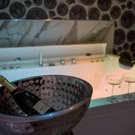 Ef Luxury Living Bed & Breakfast *