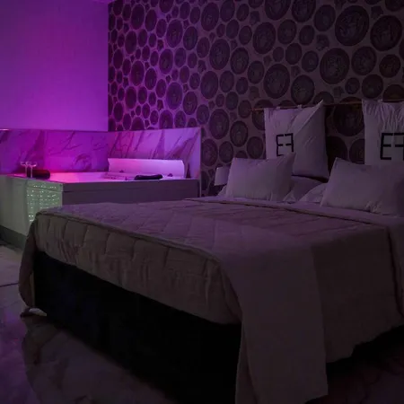 Ef Luxury Living *