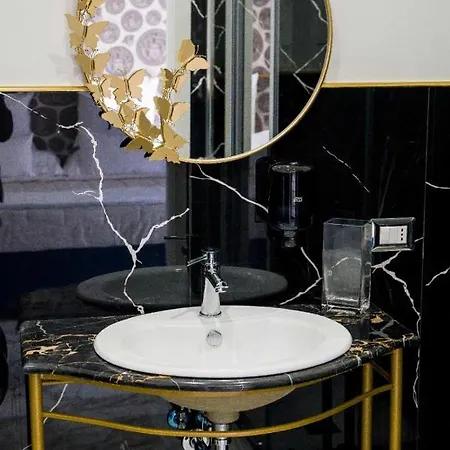 Ef Luxury Living *